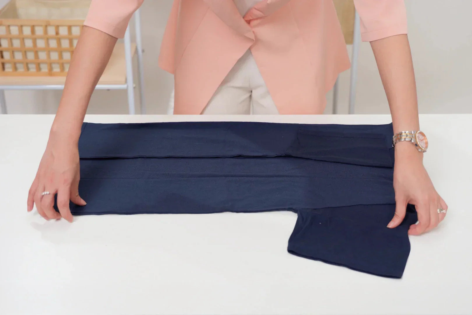 How to Fold Clothes with the KonMari Method and Pack Efficiently Baller Indonesia How to Fold Clothes with the KonMari Method and Pack Efficiently Baller Indonesia