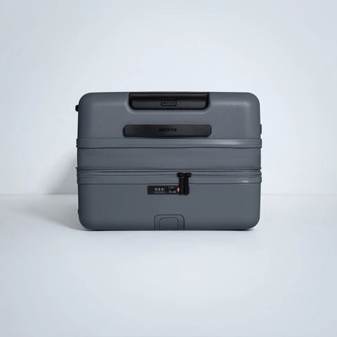 Check In Medium Expandable 24 Inci